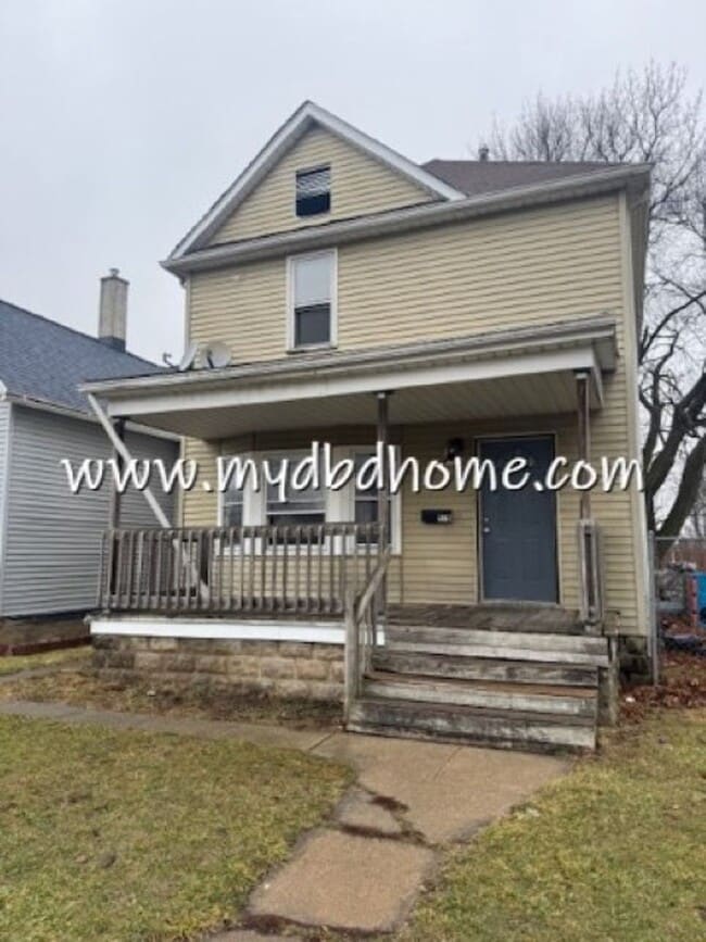 property at 513 E Suttenfield St