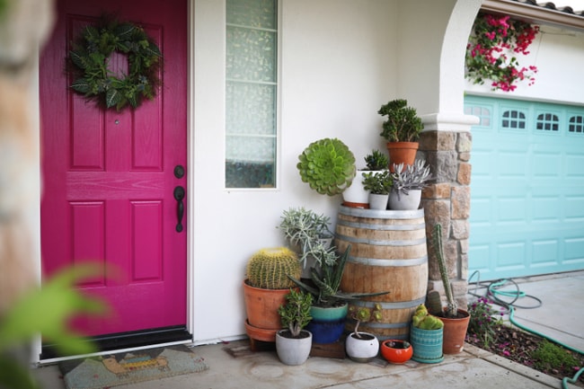 1616 Flores Way in Woodland, CA - Foto de edificio - Building Photo