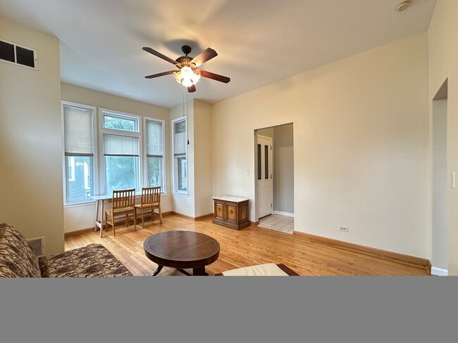 1829 W Melrose St, Unit A01W