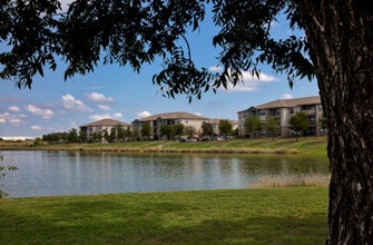 Birchstone Northlake in Northlake, TX - Foto de edificio - Building Photo