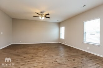 1728 Warmingfield Dr, Unit 01-101C in Murfreesboro, TN - Building Photo - Building Photo