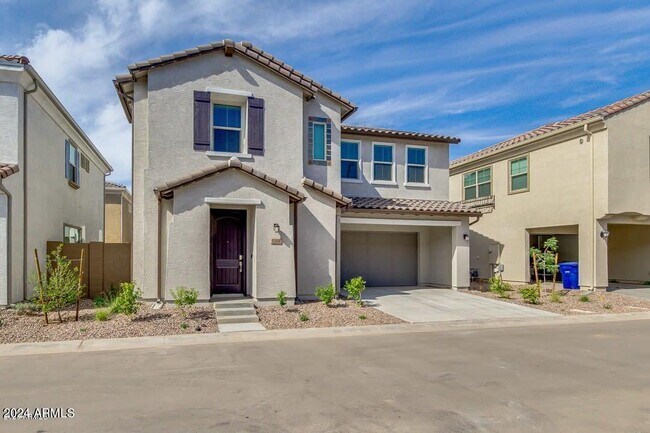 1168 E Sabino Dr in Chandler, AZ - Building Photo - Building Photo