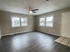 2043 S Sagamont Ave in Springfield, MO - Building Photo - Building Photo