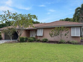 9701 Galley Ct in Ft. Myers, FL - Building Photo