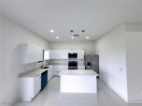 4116 NW 20th Terrace in Cape Coral, FL - Building Photo - Building Photo