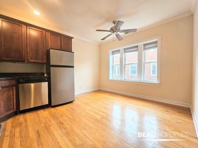 property at 3252 N Clifton Ave
