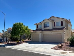 9109 Chenin Ave in Las Vegas, NV - Building Photo - Building Photo