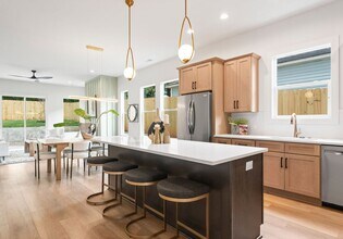 2415 Pruitt St in Charlotte, NC - Building Photo - Building Photo