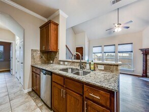 2209 Highland Villa Ln in Arlington, TX - Building Photo - Building Photo