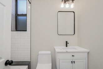 130 Glover Ave in Yonkers, NY - Building Photo - Building Photo