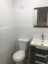 16 Park St in Brooklyn, NY - Foto de edificio - Building Photo