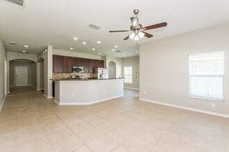 1807 Bonita Bluff Ct in Ruskin, FL - Building Photo - Building Photo