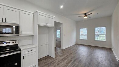 2817 Vinnie St-Unit -C in Greenville, TX - Foto de edificio - Building Photo