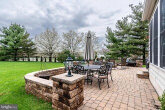 100 Magnolia Dr in Chester Springs, PA - Building Photo - Building Photo