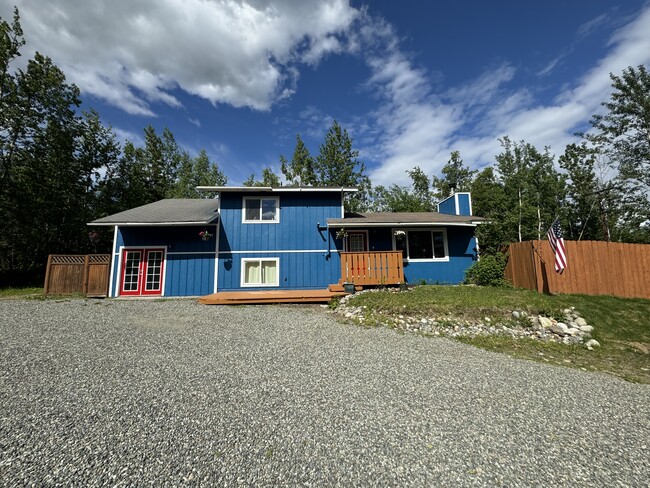 2661 N Cottonwood Loop in Wasilla, AK - Building Photo - Building Photo