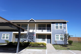 Wilson Place in Humble, TX - Foto de edificio - Building Photo