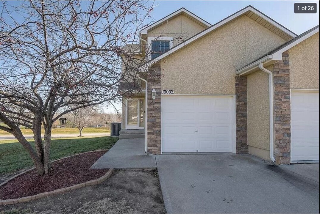 13003 Washington Ct in Kansas City, KS - Building Photo