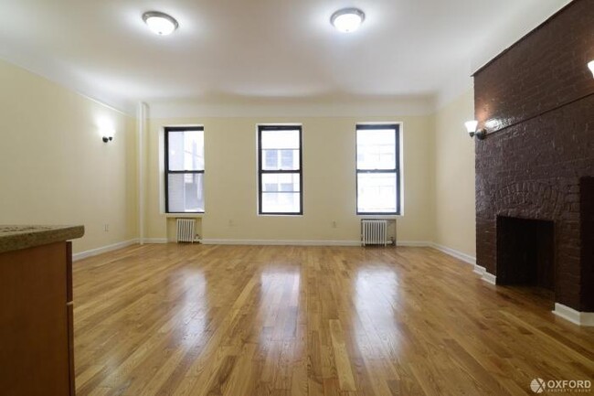 property at 28 W 47th St