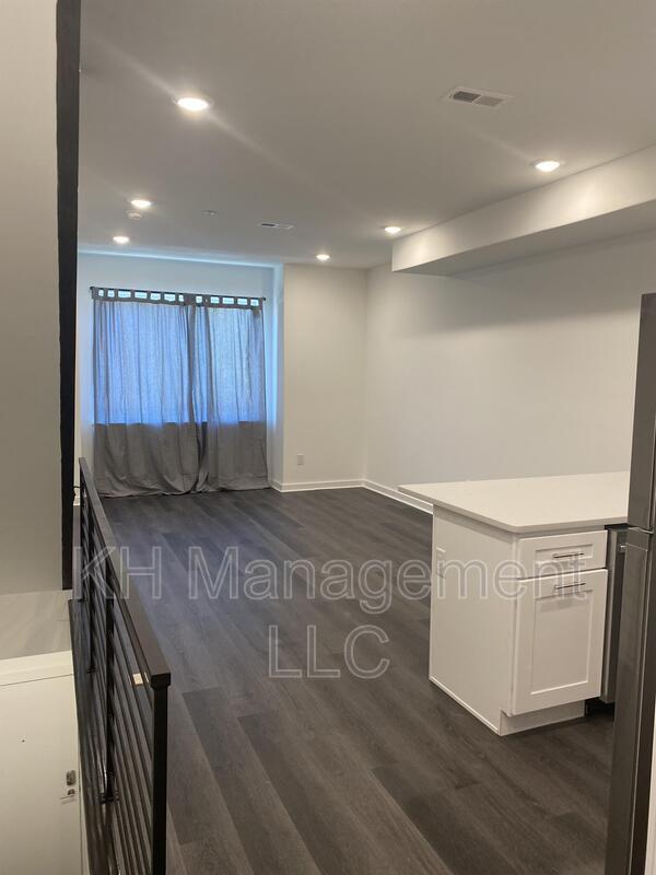 2032 N 18th St in Philadelphia, PA - Building Photo - Building Photo