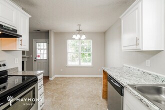 6 Summer Vale Ct in Columbia, SC - Foto de edificio - Building Photo