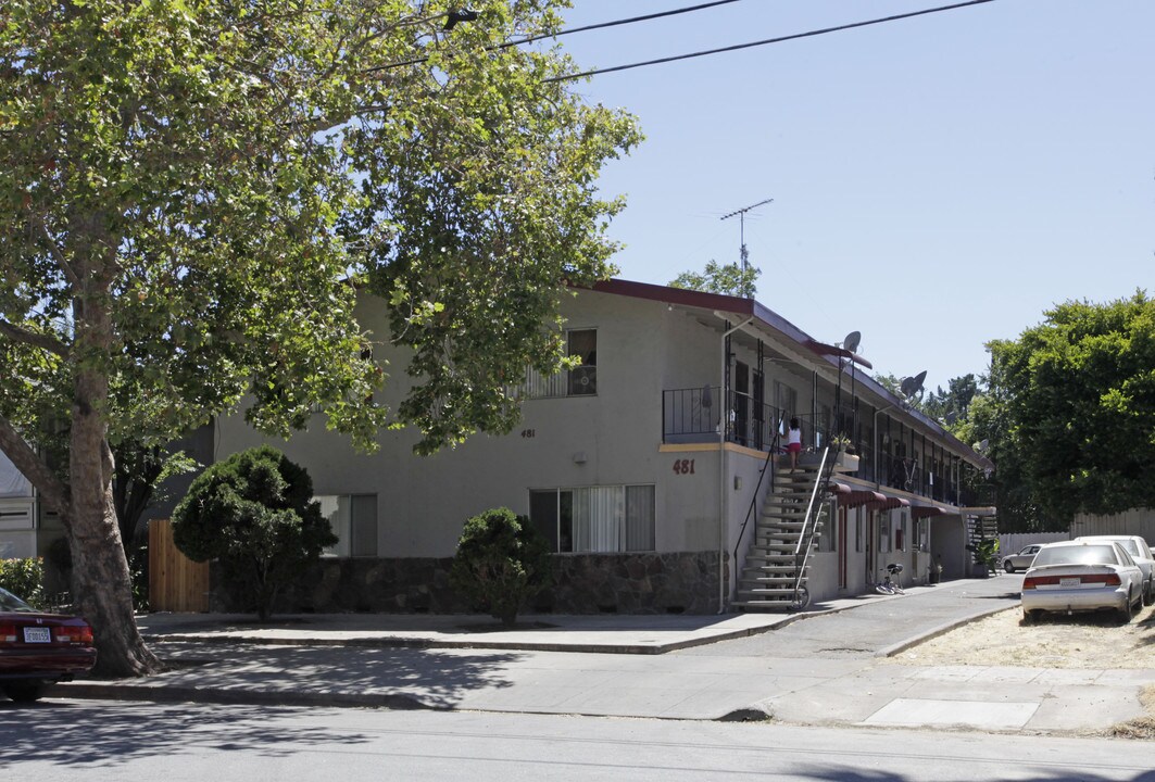 481 N 6th St in San Jose, CA - Building Photo