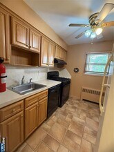 15-18A Plz in Fair Lawn, NJ - Building Photo - Building Photo