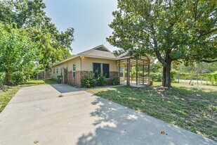 4500 Old Yale St in Houston, TX - Building Photo