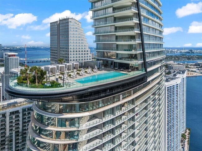 property at 300 Biscayne Boulevard Way