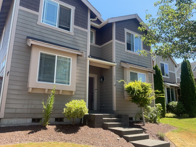 property at 1206 Blue Jay Ave SW