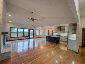 27 Cadiz Ln in Hot Springs Village, AR - Building Photo - Building Photo