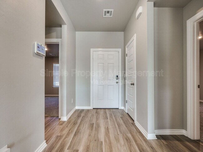 7532 NW 143rd St in Oklahoma City, OK - Building Photo - Building Photo