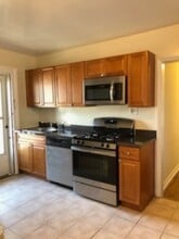 142 Walnut St in Montclair, NJ - Foto de edificio - Building Photo