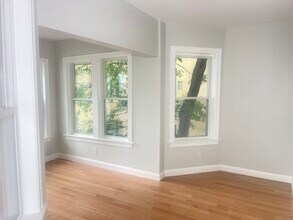 8 Maple St, Unit 2 in Boston, MA - Building Photo - Building Photo