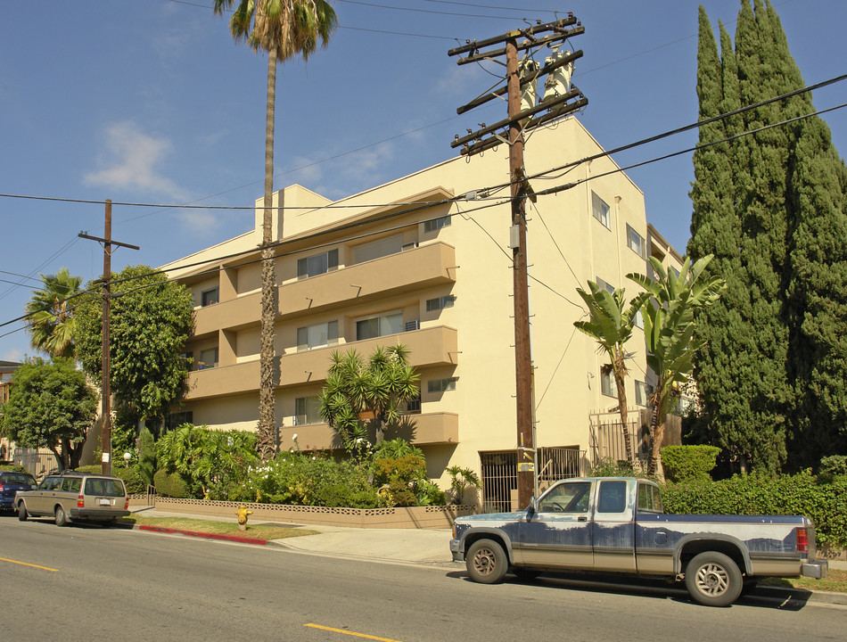 North Gardner Street Apartments in Los Angeles, CA - Foto de edificio