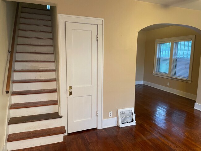 124 N 38th St in Omaha, NE - Building Photo - Building Photo
