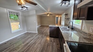 139 Ashley Ln in Pisgah Forest, NC - Building Photo - Building Photo