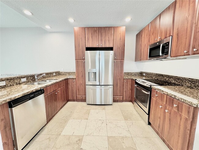 504 SW 4th Ave in Fort Lauderdale, FL - Building Photo - Building Photo