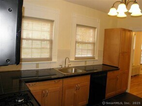 174 Mansfield St in New Haven, CT - Building Photo - Building Photo