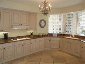 6597 Nicholas Blvd-Unit -801 in Naples, FL - Building Photo - Building Photo