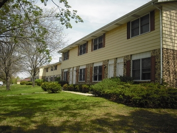 2918 Grinnell Dr in Rockford, IL - Foto de edificio