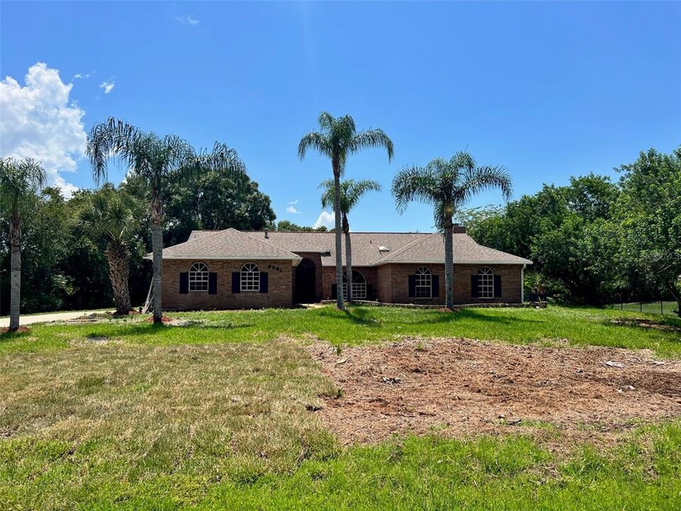 4251 Sparrow Hawk Rd in Melbourne, FL - Building Photo