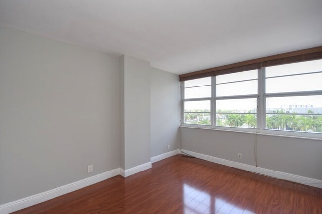 1160 N Federal Hwy in Fort Lauderdale, FL - Building Photo - Building Photo