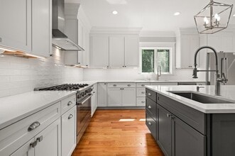 585 Lowell St in Lexington, MA - Building Photo - Building Photo