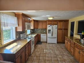 2 Joshua Dr, Unit Joshua in Biddeford, ME - Foto de edificio - Building Photo