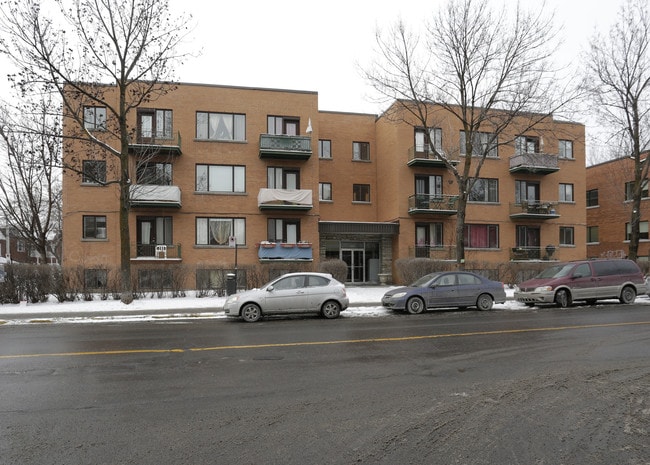 5845 Monkland in Montréal, QC - Building Photo - Building Photo