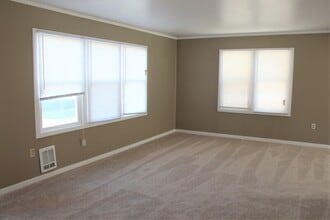 209 Benham St in Richland, WA - Building Photo - Building Photo