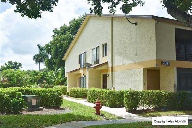 property at 709 Gardens Dr