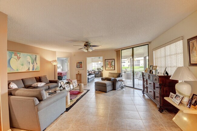 15711 Loch Maree Ln in Delray Beach, FL - Building Photo - Building Photo