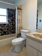 885 SW California Blvd in Port St. Lucie, FL - Building Photo - Building Photo