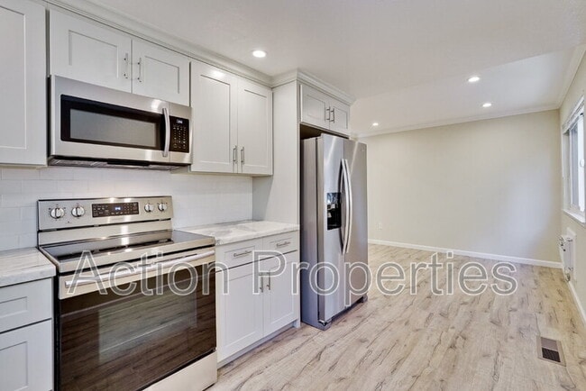 135 Brenton Ct in Mountain View, CA - Building Photo - Building Photo